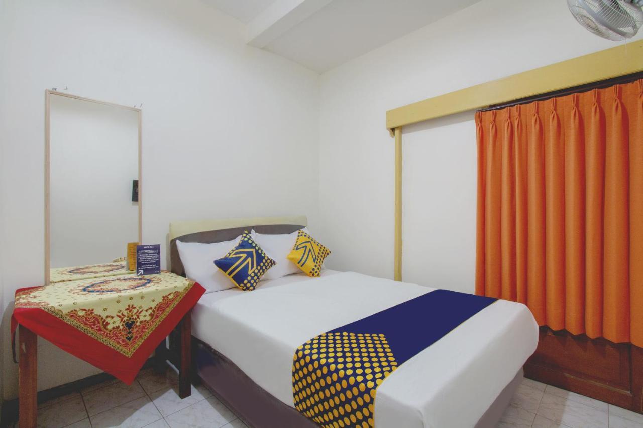 Spot On 3218 Bee Palm Family Syariah Hotel Malang Ngoại thất bức ảnh