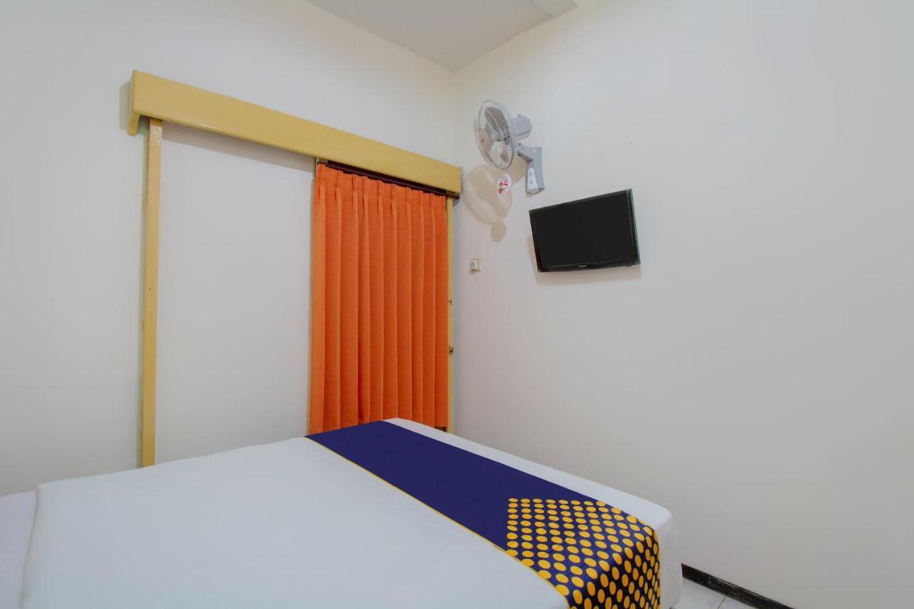 Spot On 3218 Bee Palm Family Syariah Hotel Malang Ngoại thất bức ảnh