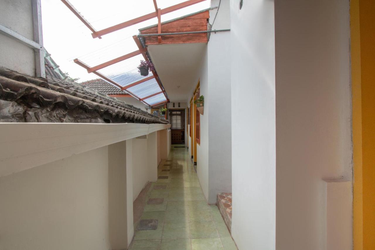 Spot On 3218 Bee Palm Family Syariah Hotel Malang Ngoại thất bức ảnh